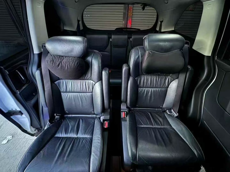 桂林16年本田艾力绅8