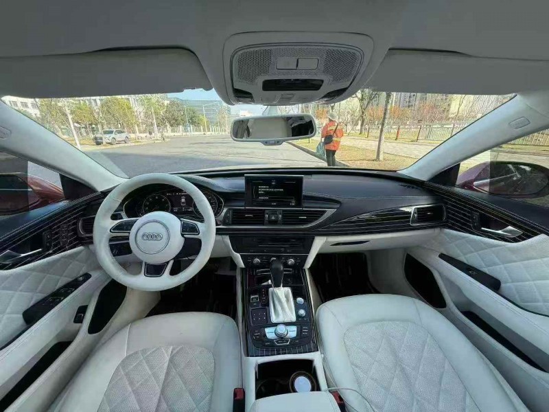 宜昌17年奥迪A7L4