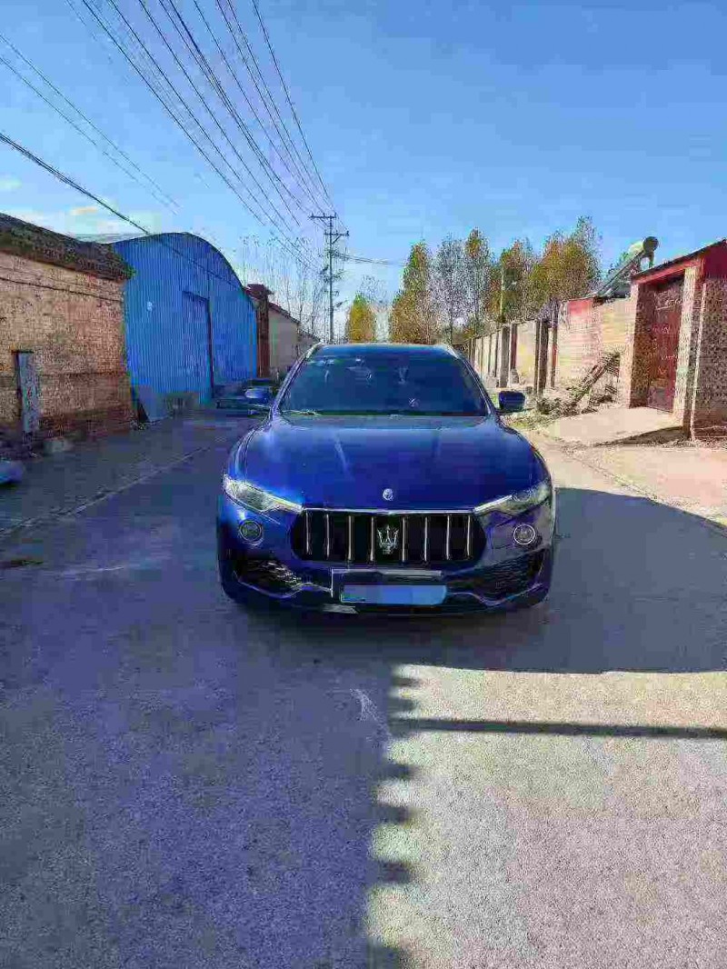 承德17年玛莎拉蒂Levante1