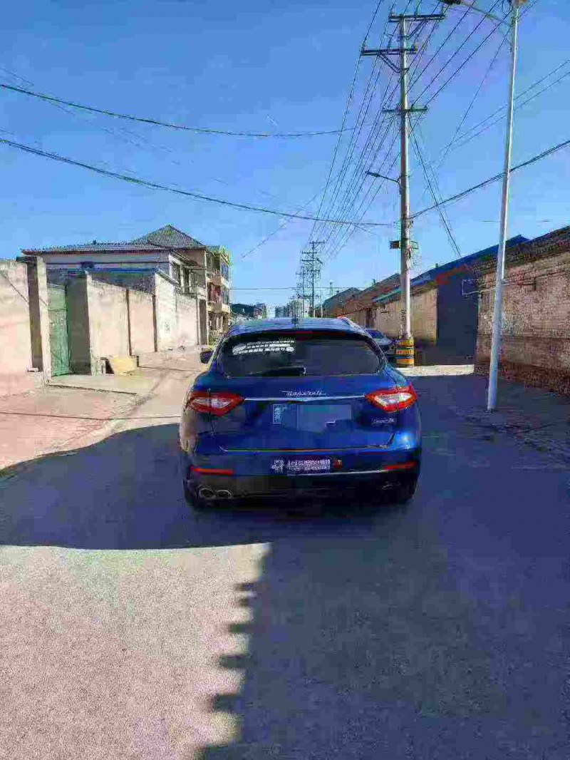 承德17年玛莎拉蒂Levante7