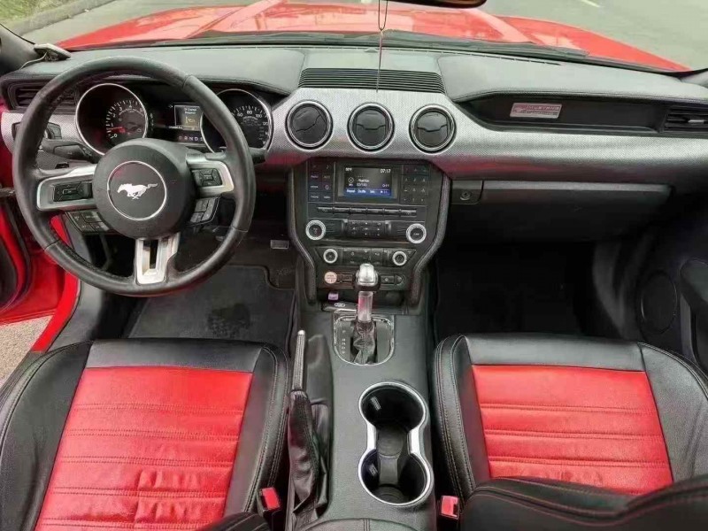 保定16年福特野马5