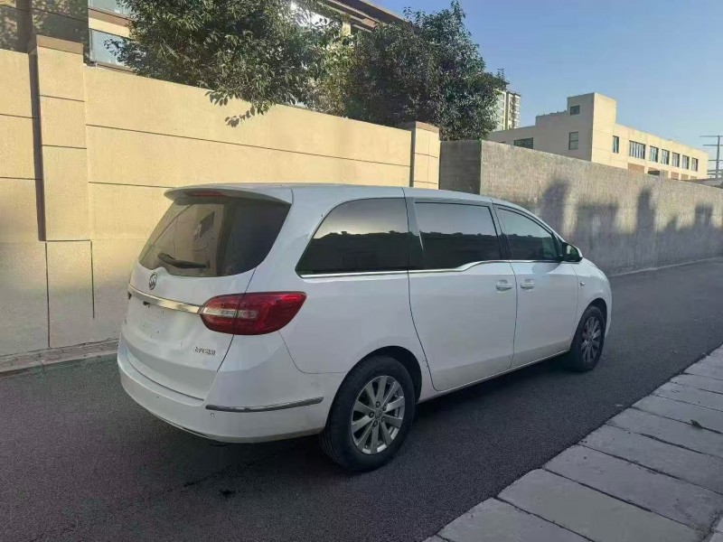 济宁18年别克GL87