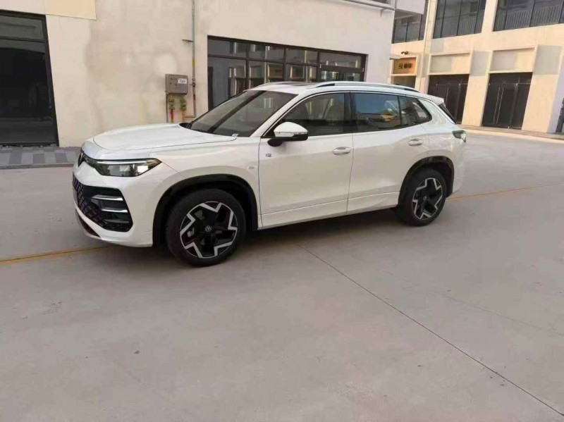 枣庄25年大众探岳4