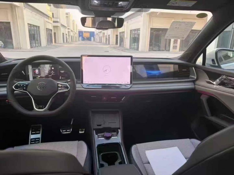 枣庄25年大众探岳7