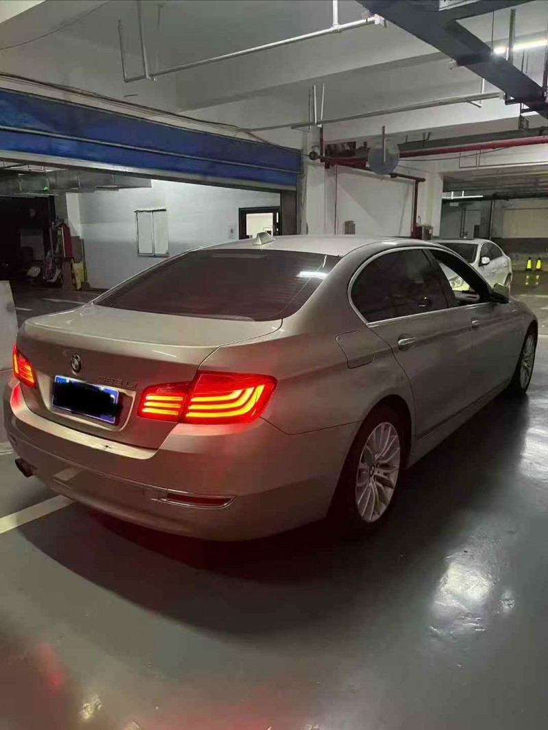 苏州15年宝马5系8