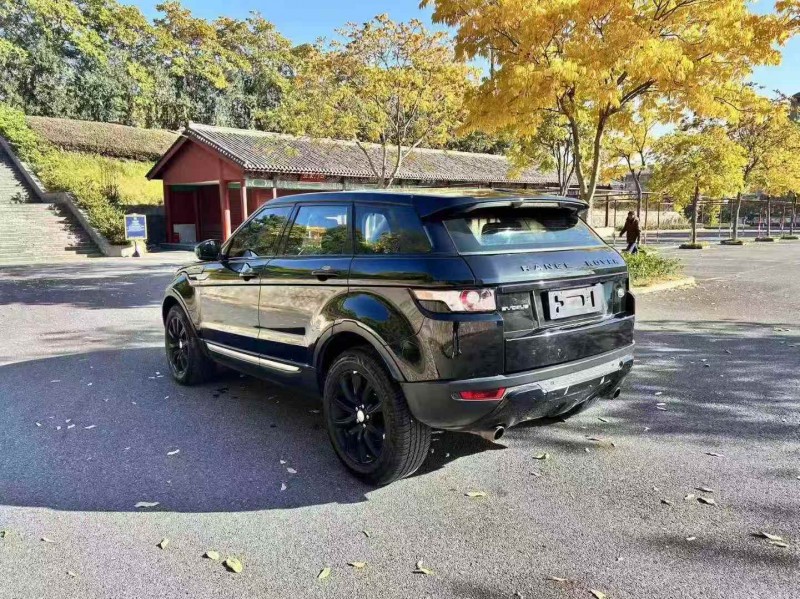 温州14年路虎极光7