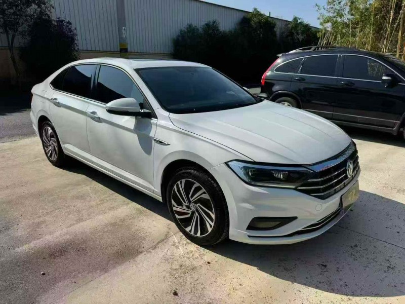 枣庄22年大众速腾2