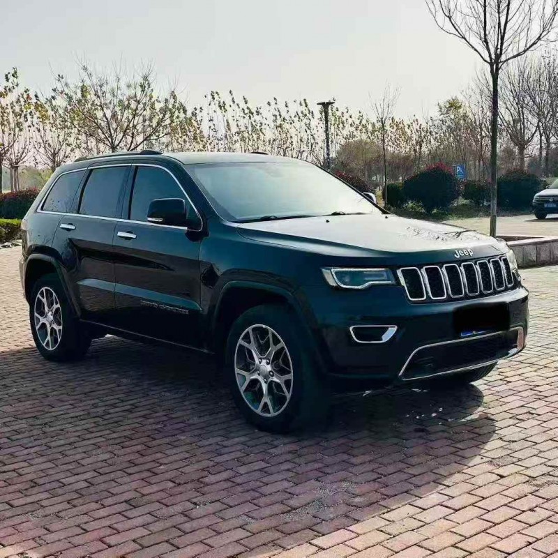 青岛21年Jeep大切诺基3