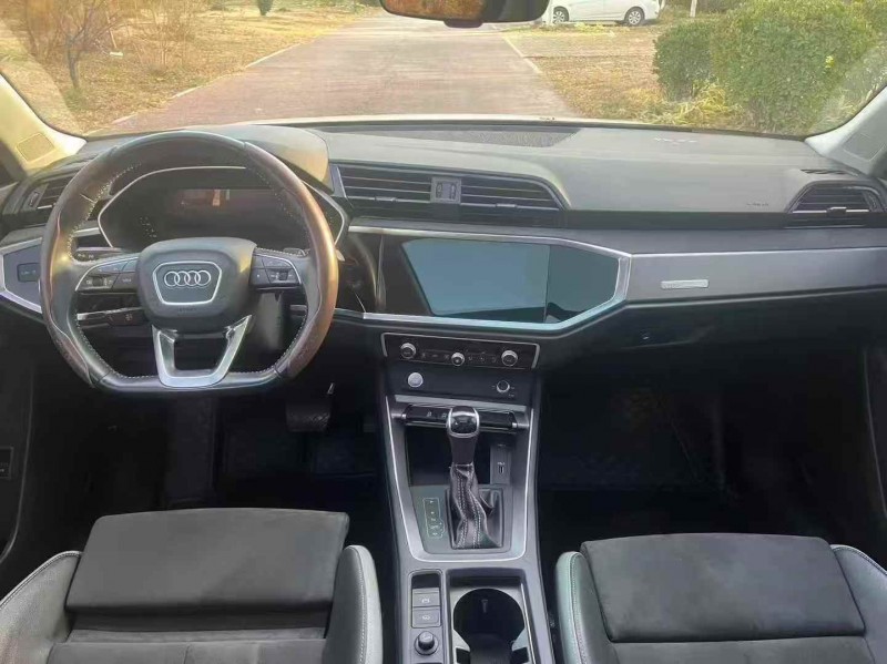 东营20年奥迪Q36