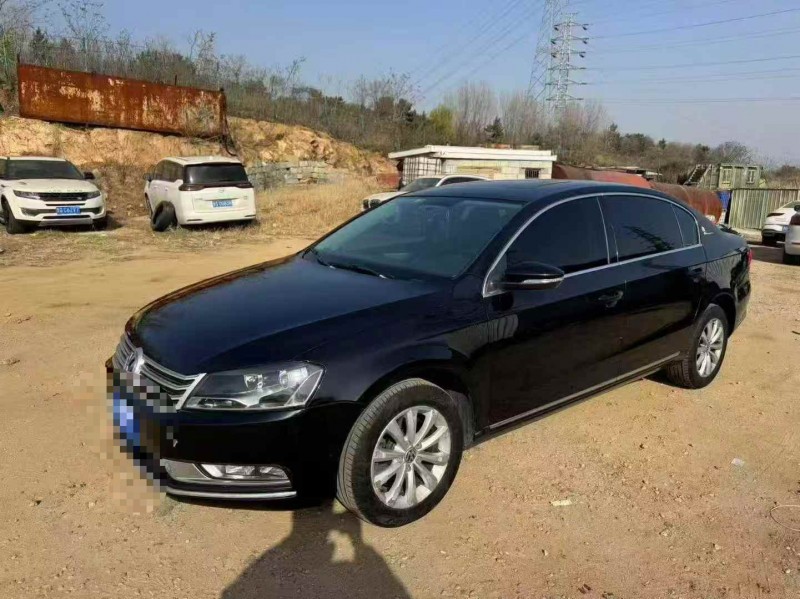 济宁14年大众迈腾3