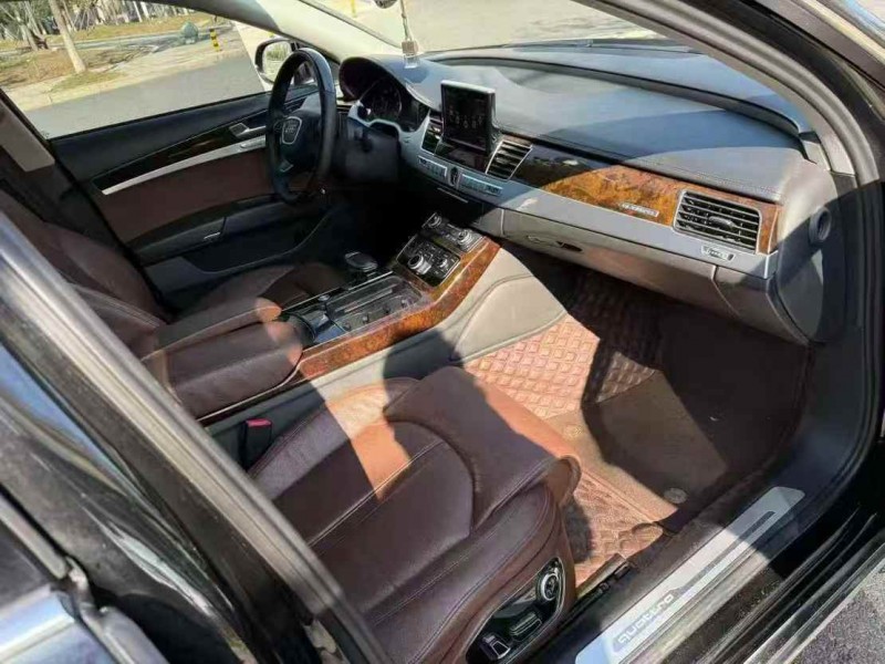 黄石16年奥迪A8L8