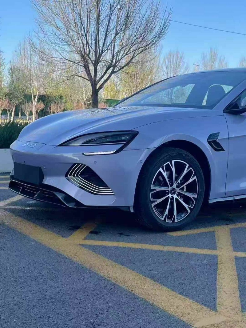 唐山25年比亚迪海豹3