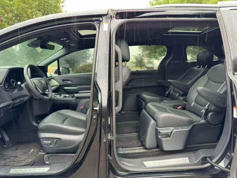 盐城23年丰田普瑞维亚4