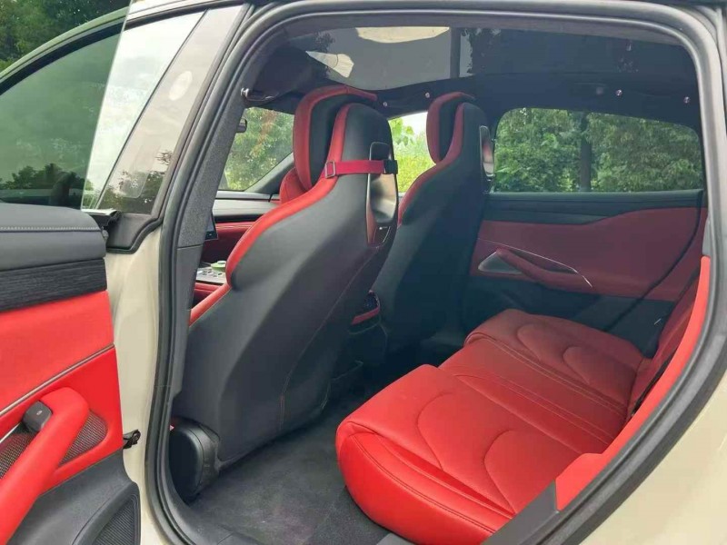 盐城25年小米SU77