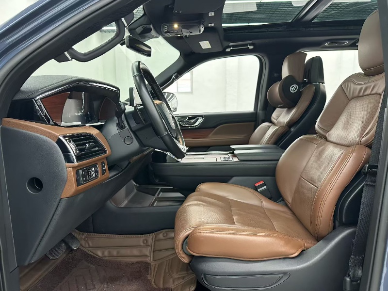 唐山24年林肯领航员4