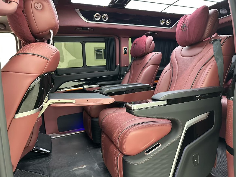 唐山24年奔驰圣母峰7