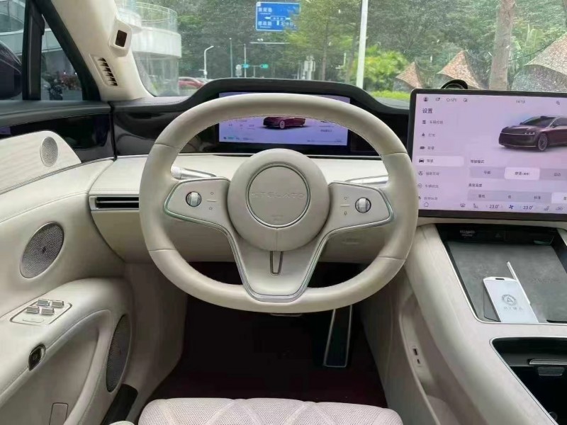 深圳24年华为智选享界7