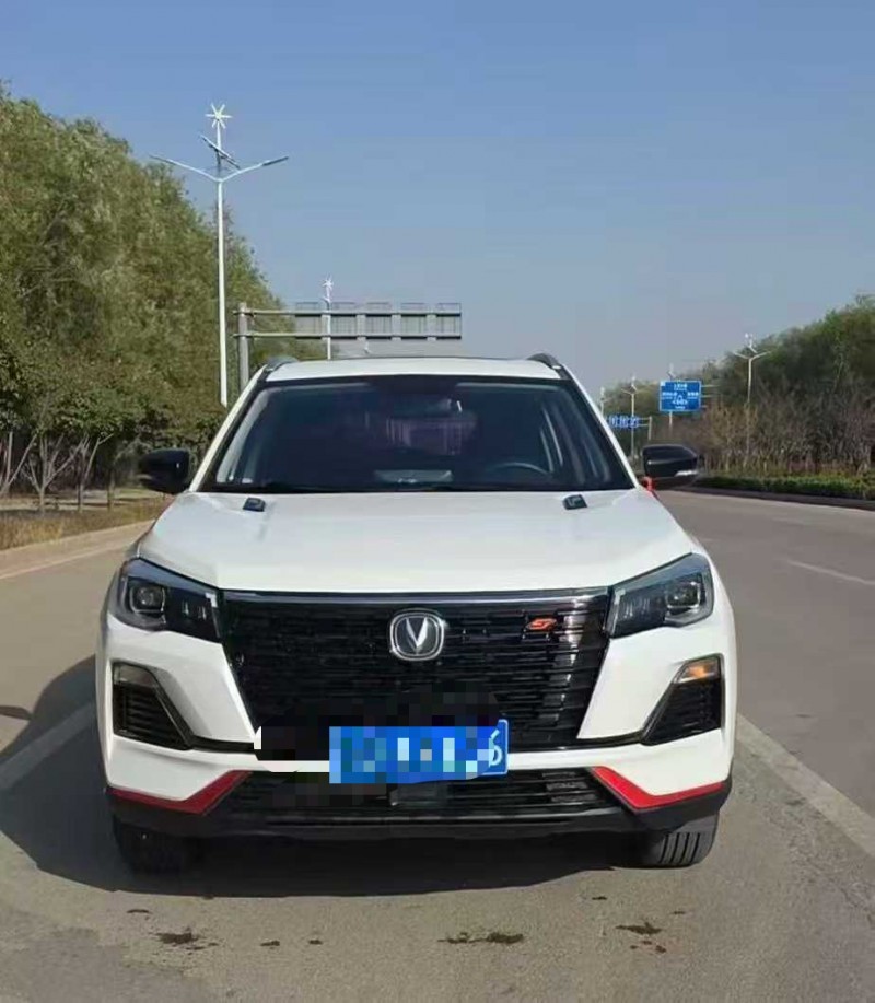 济宁22年长安汽车CS751