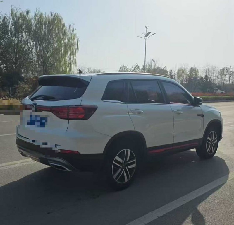 济宁22年长安汽车CS758