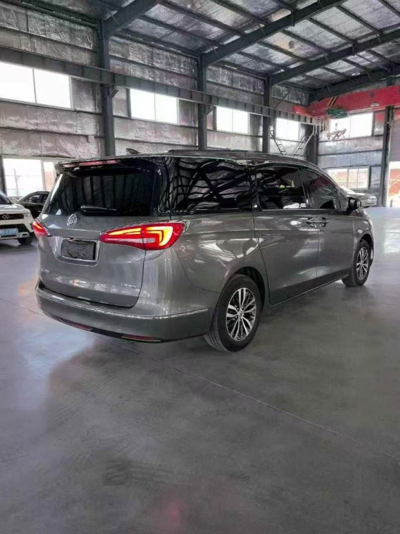 徐州19年别克GL87