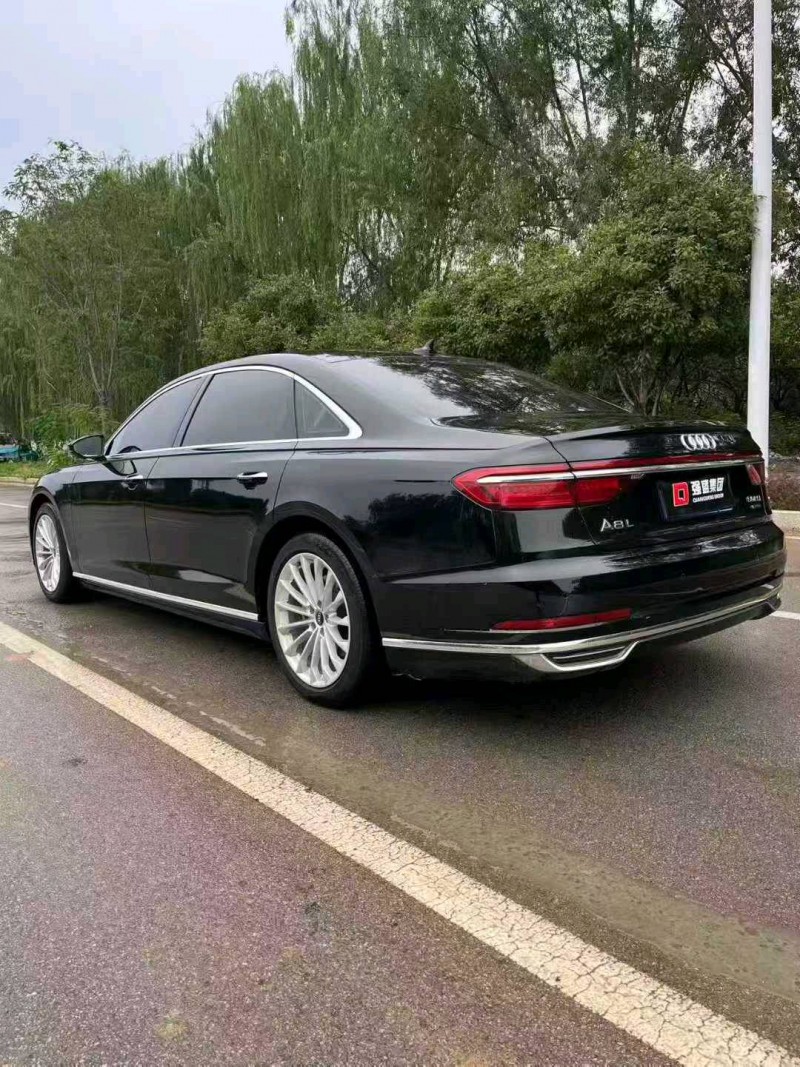 枣庄21年奥迪A8L8