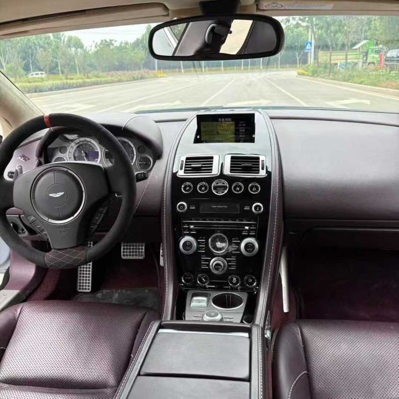 枣庄17年阿斯顿·马丁Rapide5