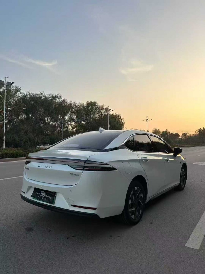 日照25年传祺埃安S9