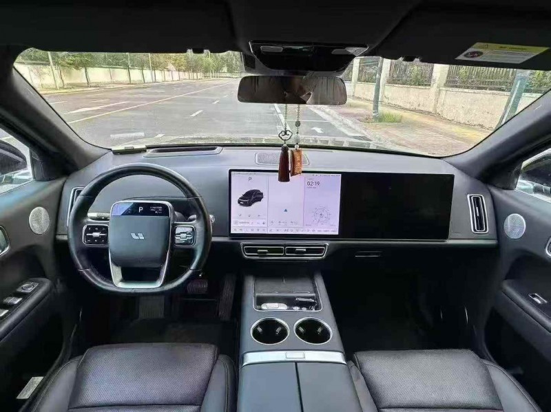 郑州23年理想L85