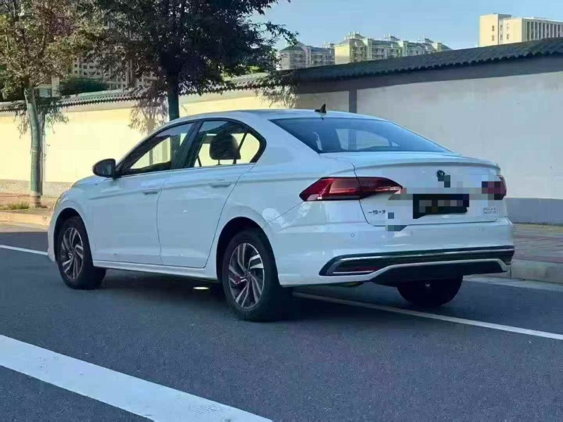 郑州25年大众宝来8