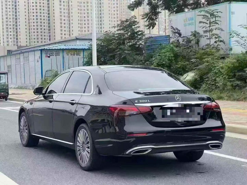 郑州22年奔驰E8