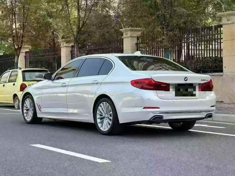 郑州21年宝马5系8