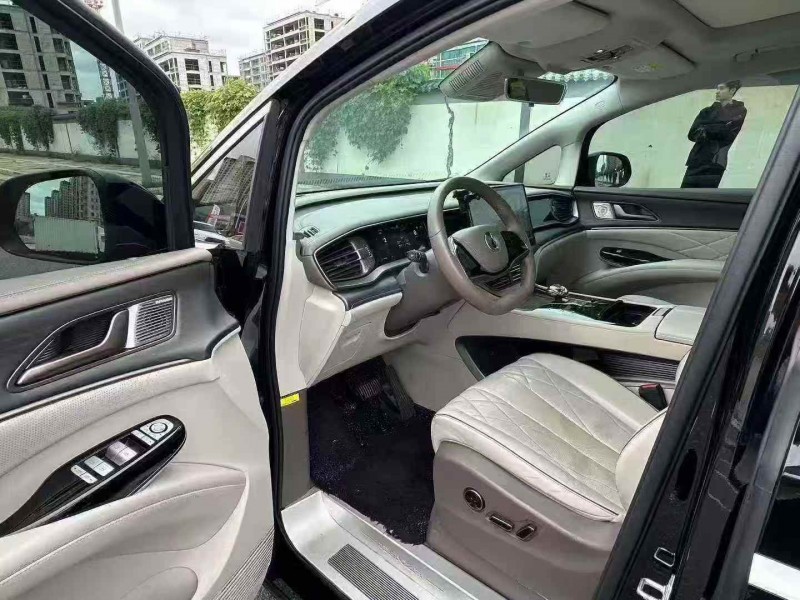 郑州23年腾势D94