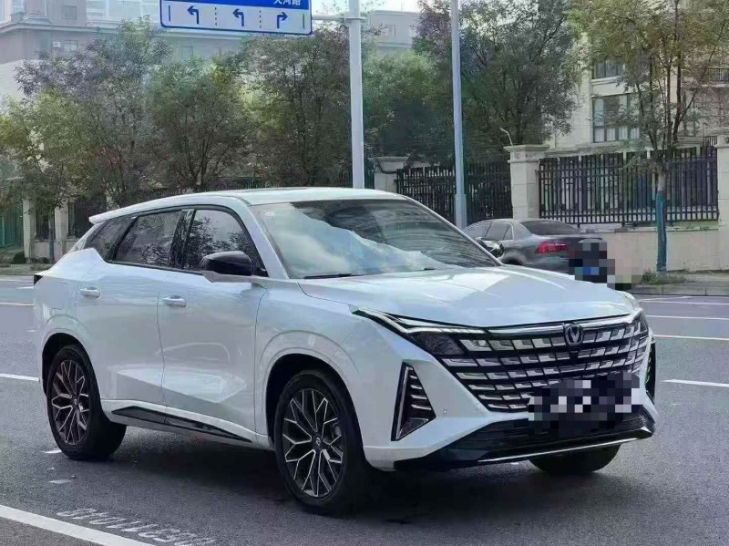 郑州25年长安汽车UNI2