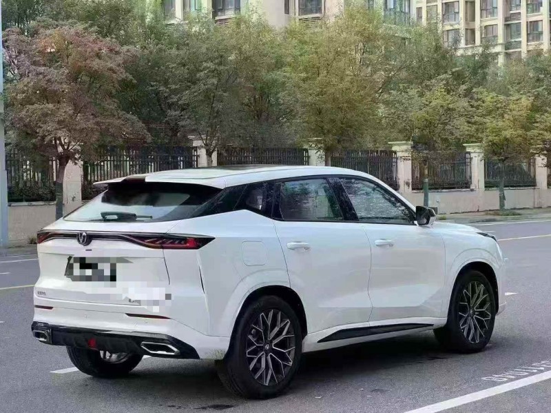 郑州25年长安汽车UNI7