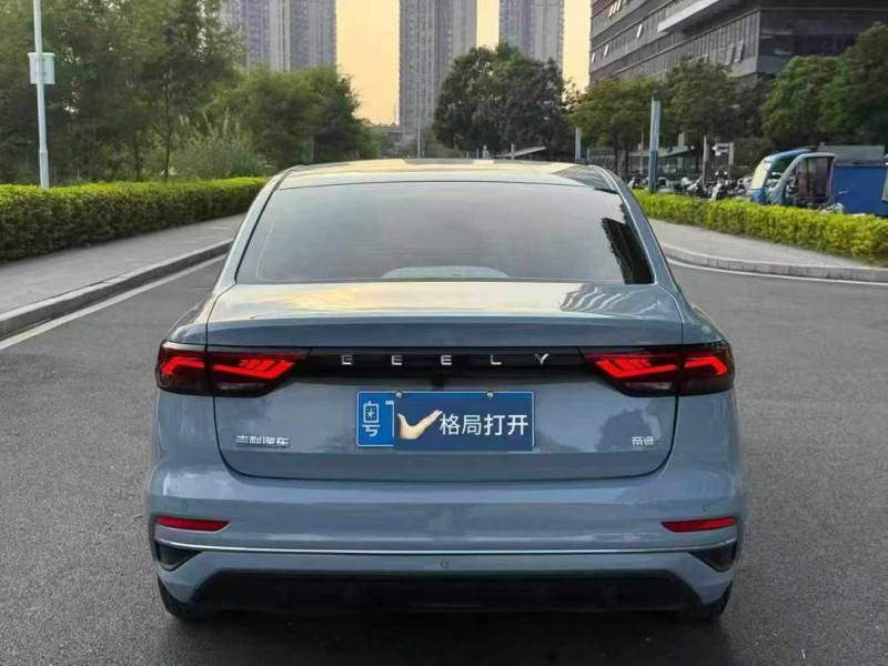 东莞23年吉利帝豪9