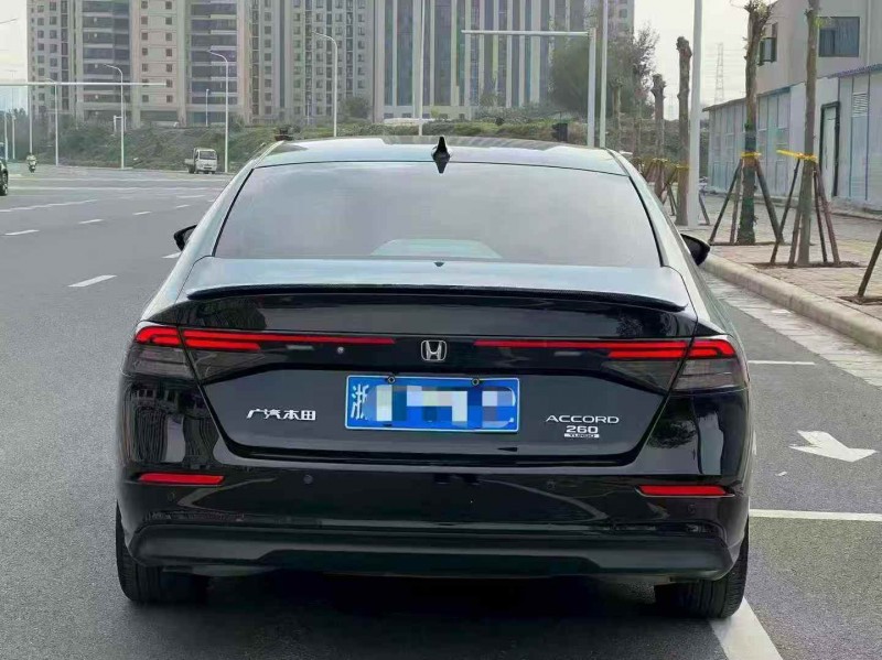 郑州23年本田雅阁9