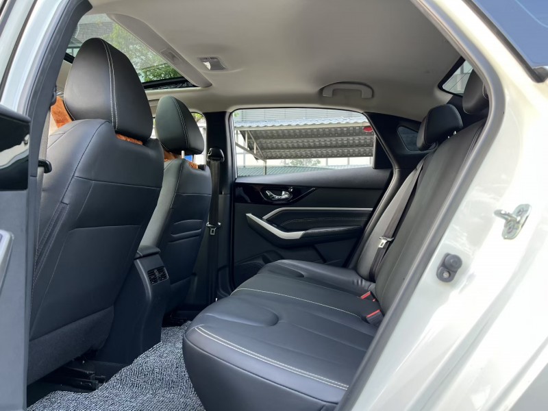 东莞23年启辰D606