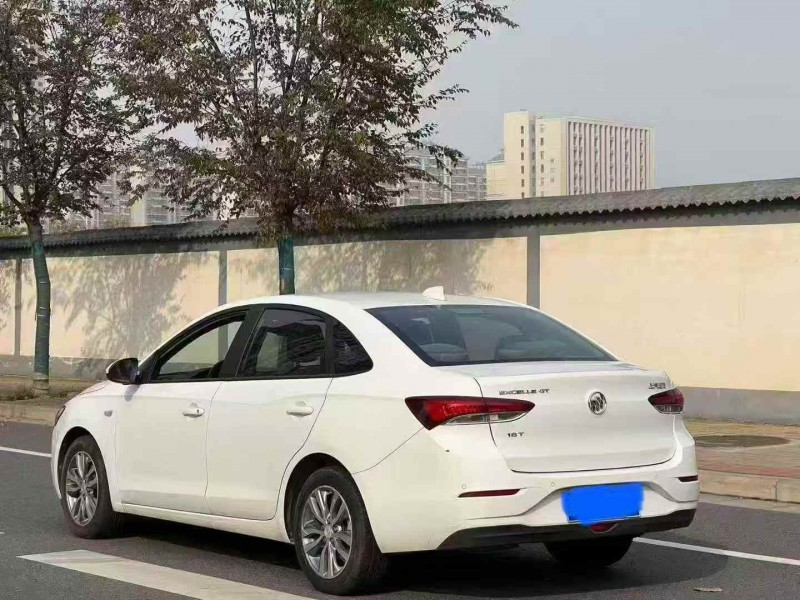 郑州19年别克英朗8