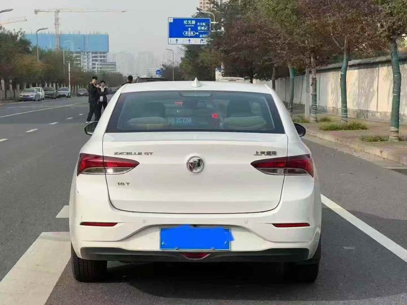 郑州19年别克英朗9