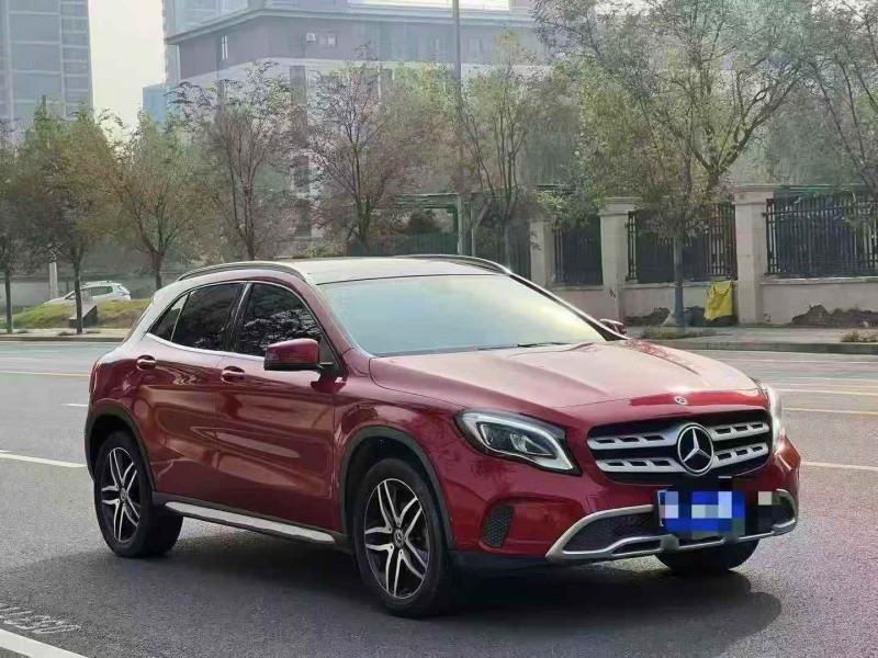 郑州18年奔驰GLA2