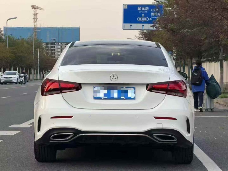 郑州20年奔驰A9