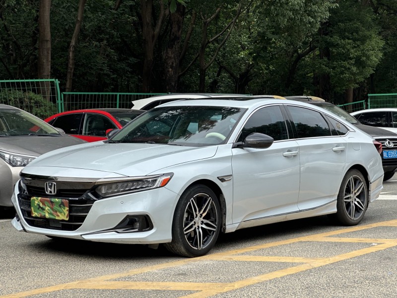 东莞23年本田雅阁3