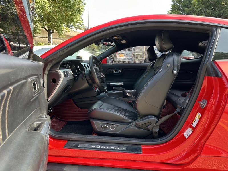 东莞18年福特野马6