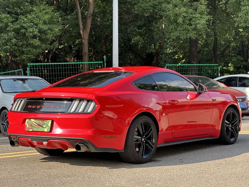 东莞18年福特野马8