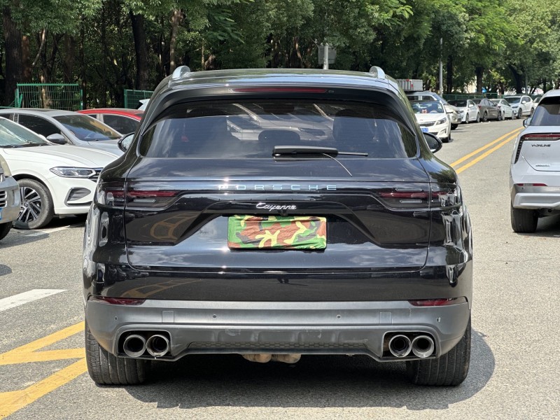 东莞18年保时捷卡宴9