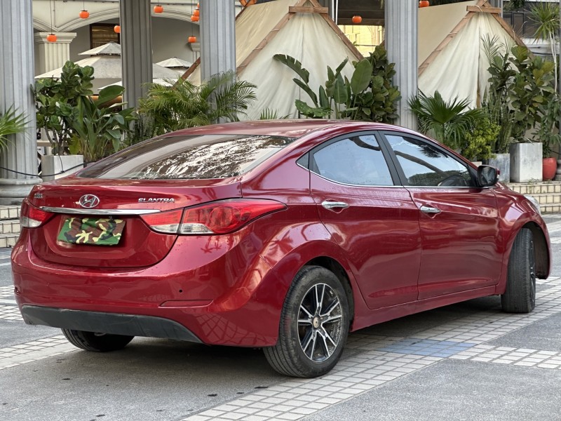 东莞13年现代朗动8