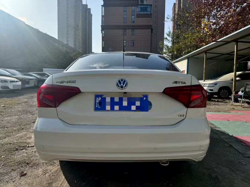 许昌17年大众捷达9