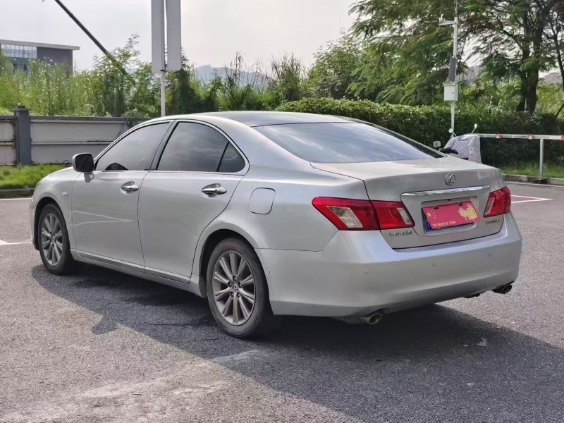 广州09年雷克萨斯ES7