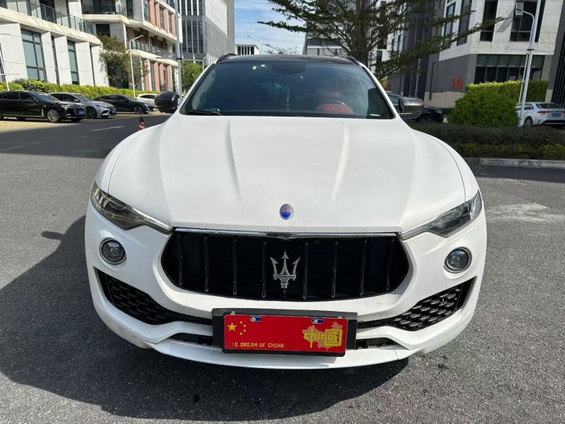 广州17年玛莎拉蒂总裁1