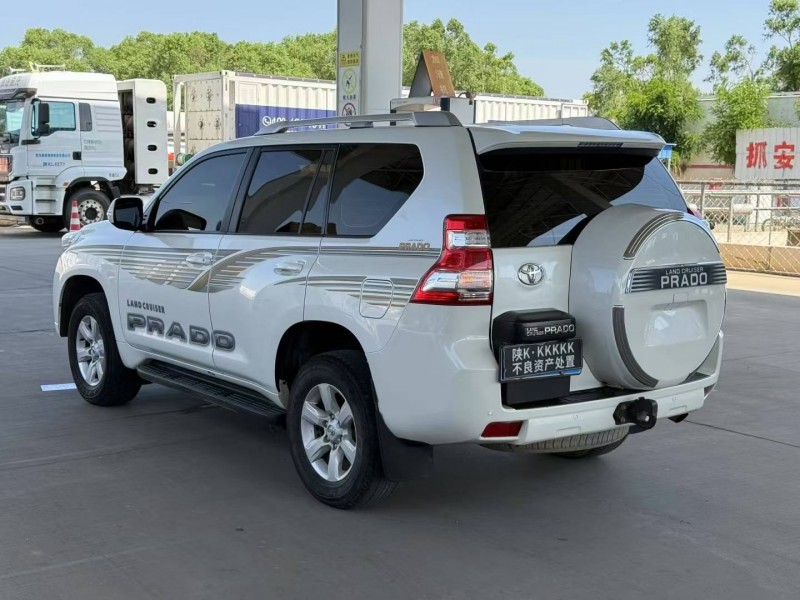 榆林14年丰田普拉多8